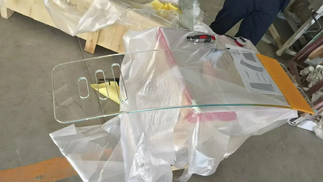 AS/NZS 12mm Clear Temepred Glass Flat Polished Edges with Round Safety Corners