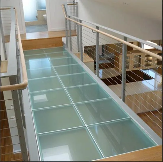 30mm Clear Tempered Laminated Non-Slip Staircase Floor Step Glass