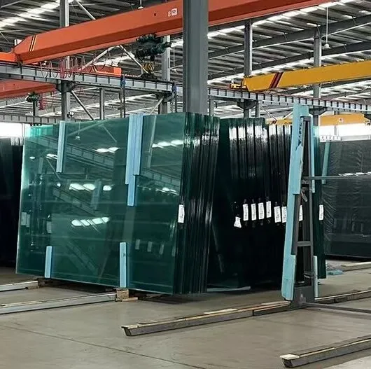 33.1 44.2 55.2 66.2 88.2 Clear Grey White Laminated Glass in 3300X2250mm