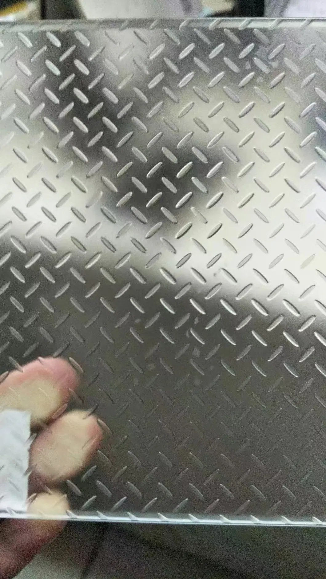 30mm Clear Tempered Laminated Non-Slip Staircase Floor Step Glass